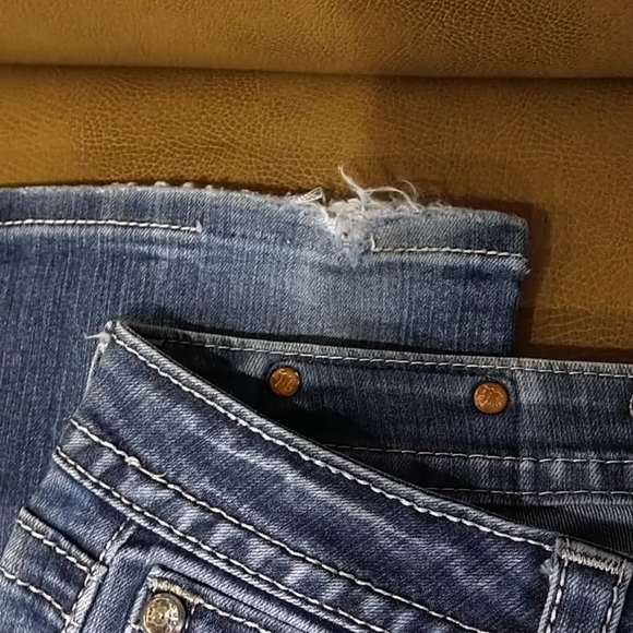 Miss Me Jeans - Picture 6 of 8